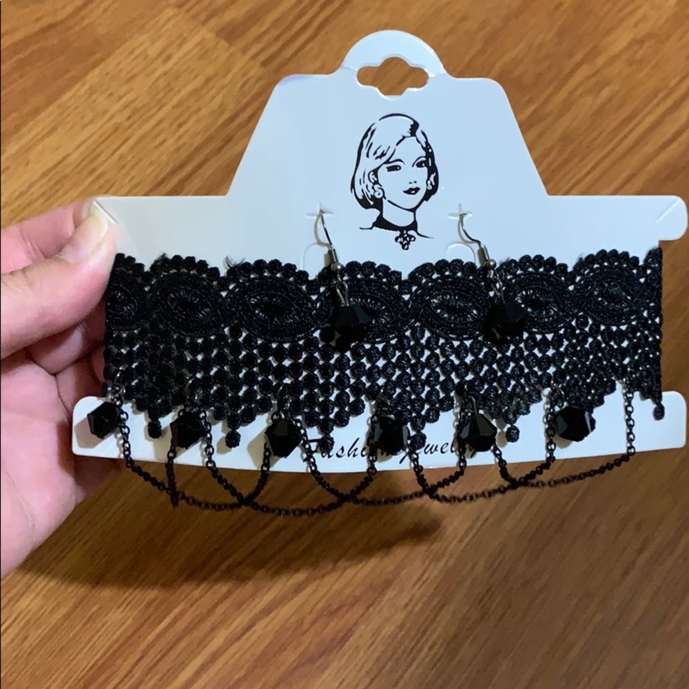 Black choker/earring set
